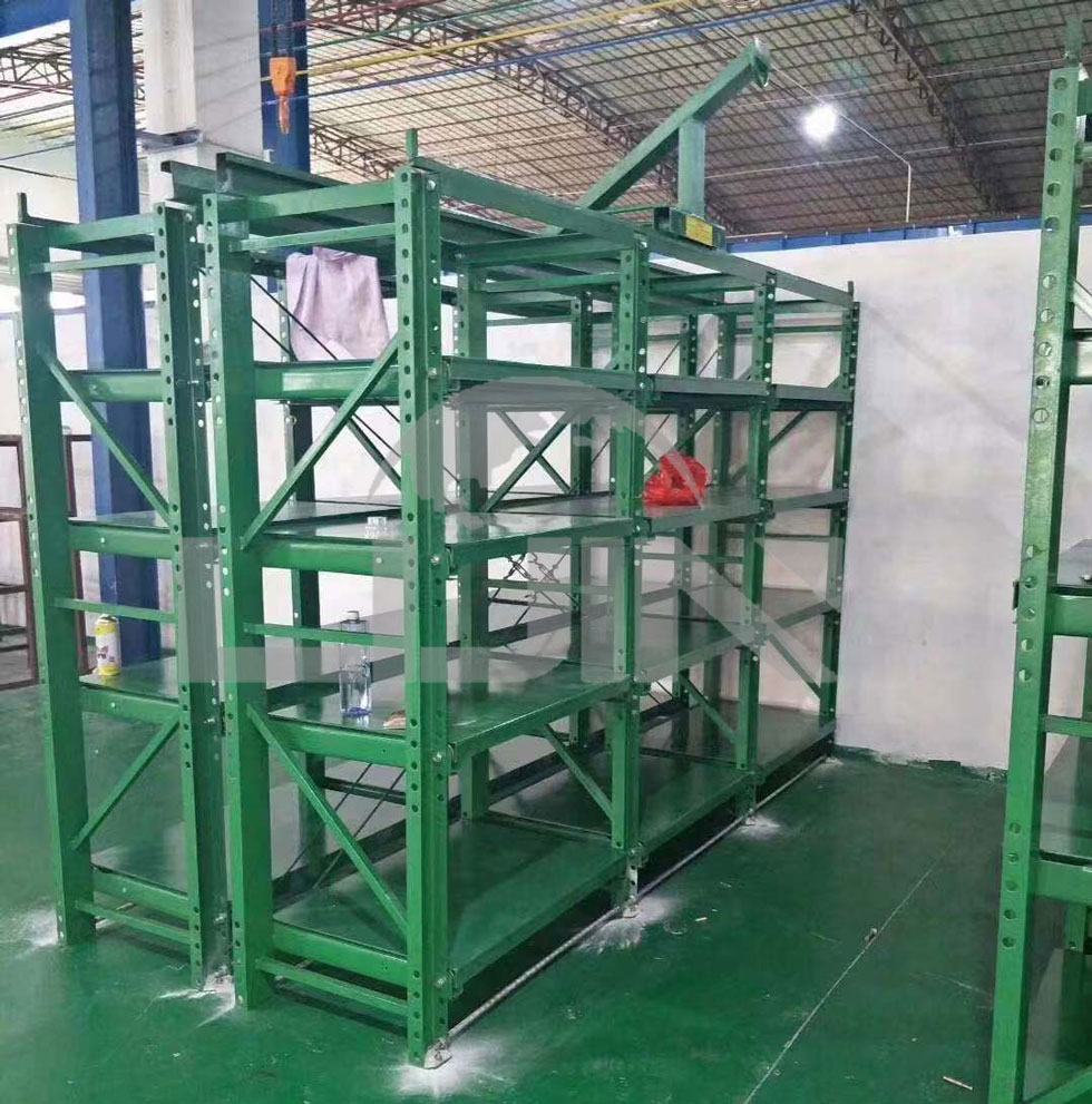 使用模具架时应注意哪些方面？